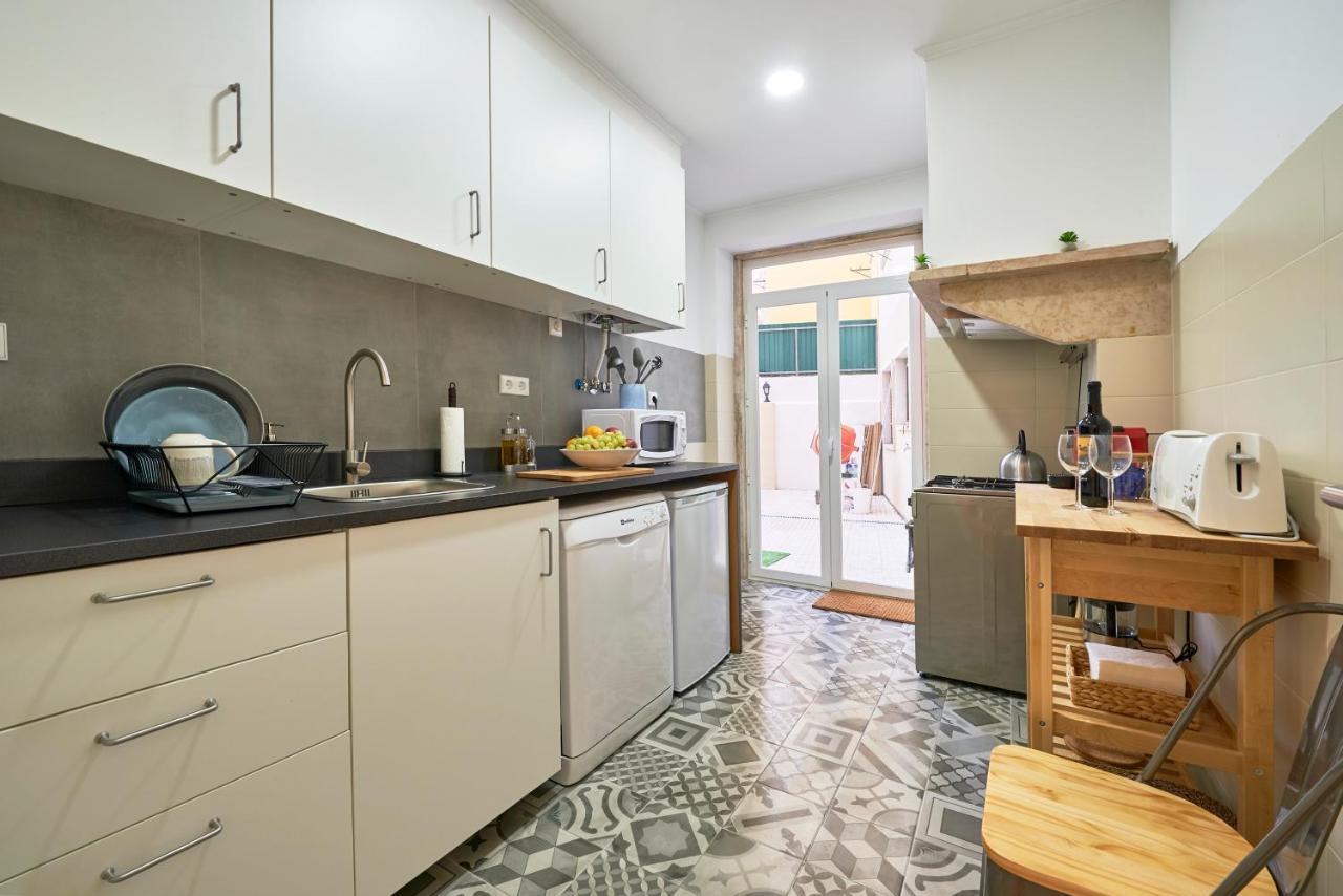 Belem Light Filled Apt With Patio, By Timecooler Lisboa Ngoại thất bức ảnh
