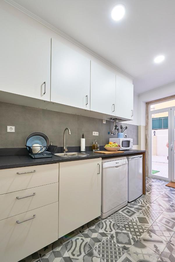 Belem Light Filled Apt With Patio, By Timecooler Lisboa Ngoại thất bức ảnh